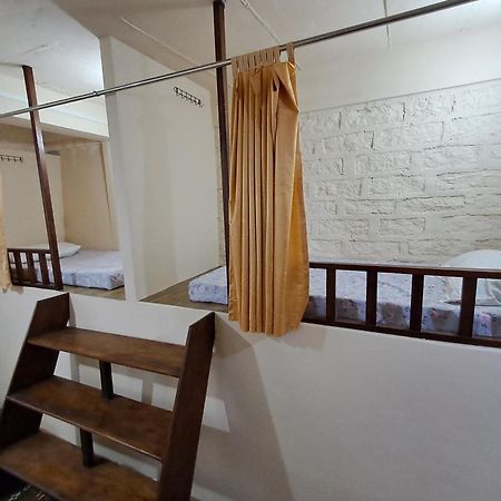 Dormitories/Hosteller, Giftland Homestay Āīzawl Buitenkant foto