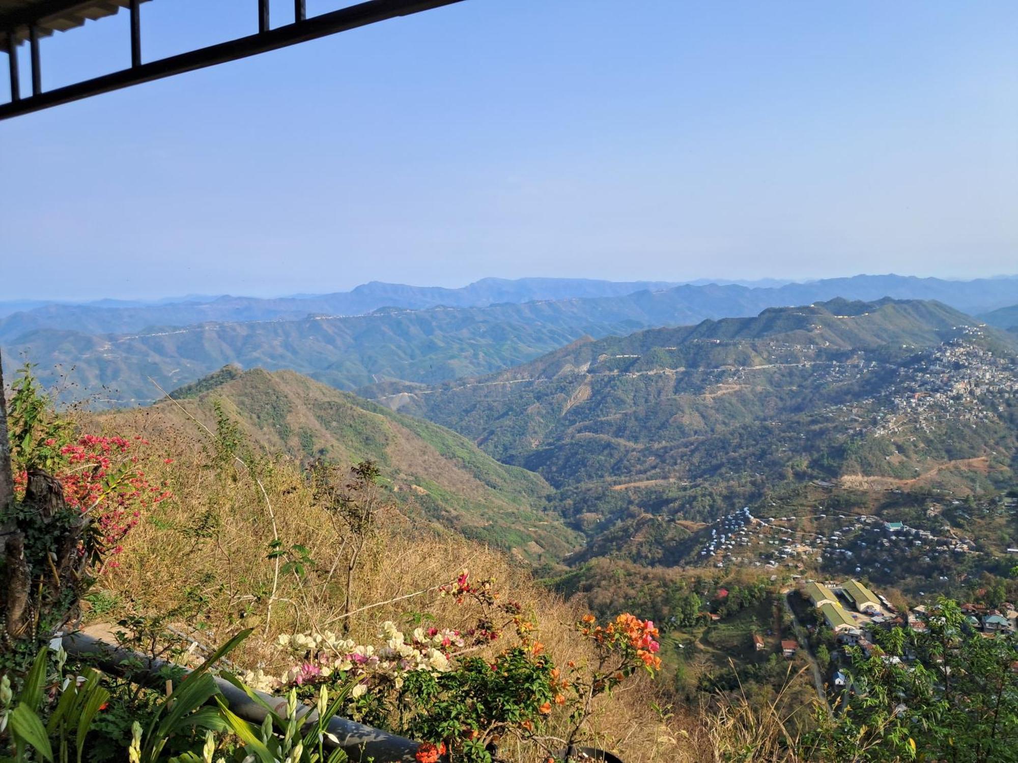Dormitories/Hosteller, Giftland Homestay Āīzawl Buitenkant foto