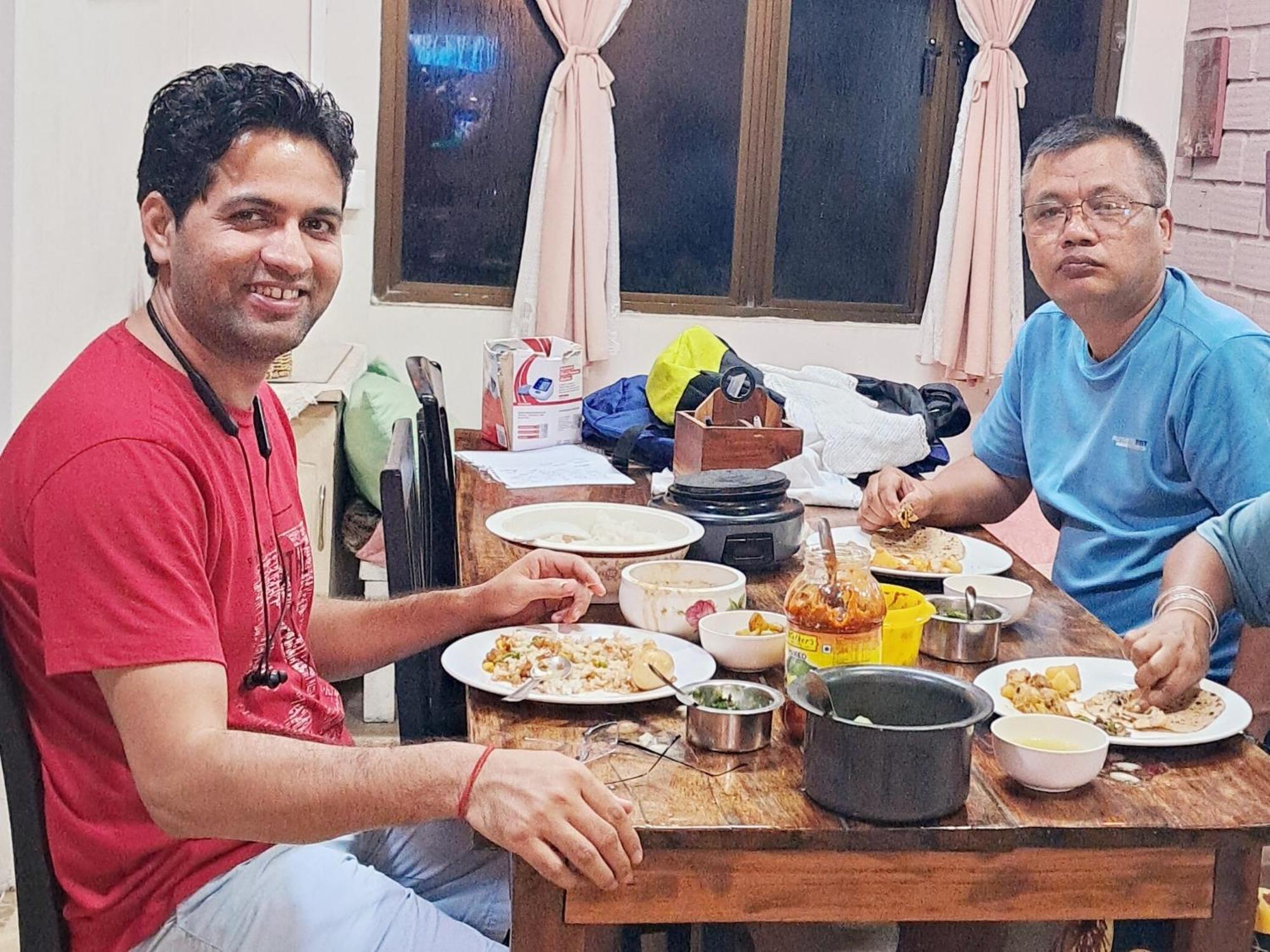 Dormitories/Hosteller, Giftland Homestay Āīzawl Buitenkant foto